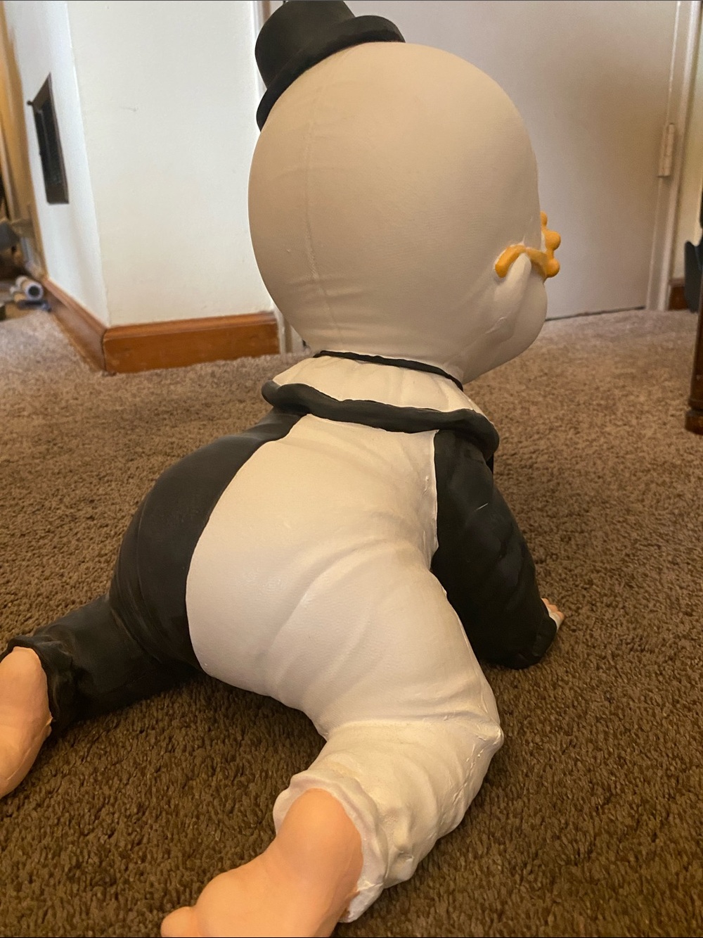 SPIRIT Terrifier Art the Clown Horror Babies Prop With Yellow Sunflower Shades - Picture 4 of 5